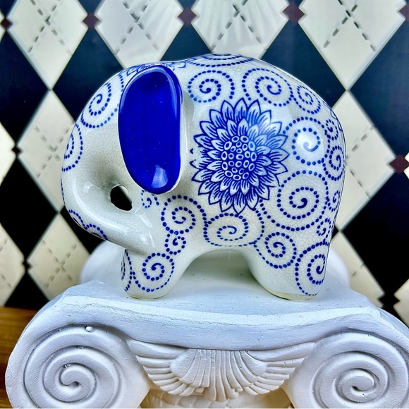 Turkish Porcelain Elephant Figurine Blue Floral Pattern Folk Art  Collectible - Picture 10 of 17